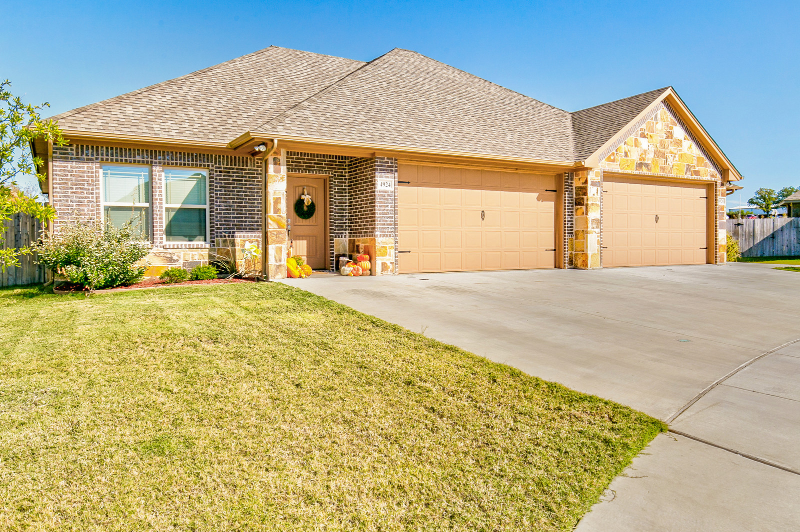 301 Amethyst Court